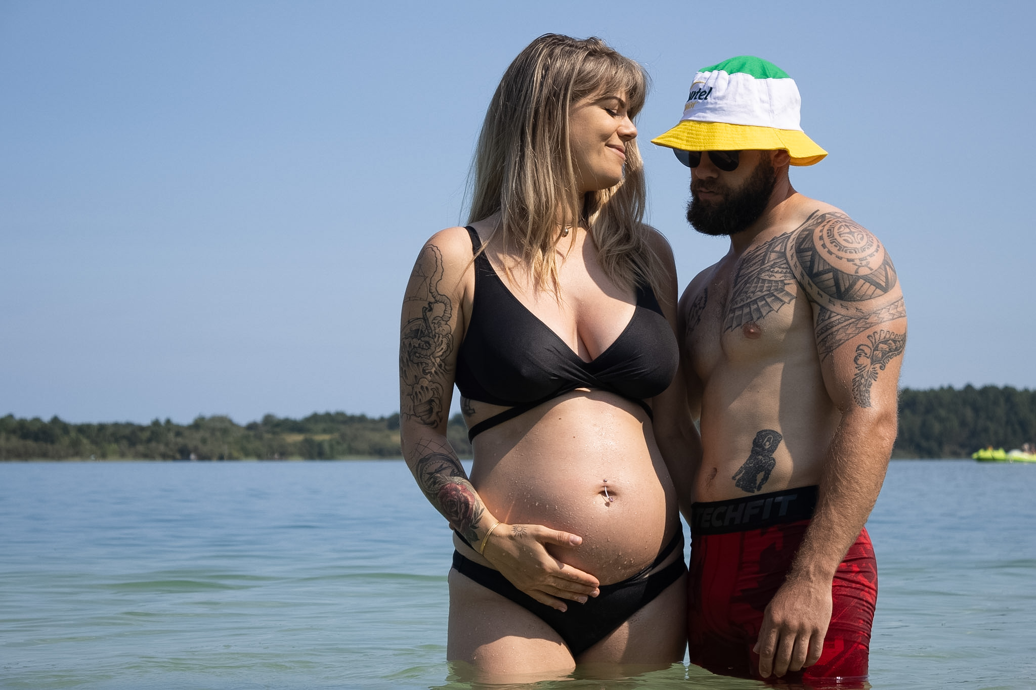 Séance photo grossesse à Rennes en lumière naturelle